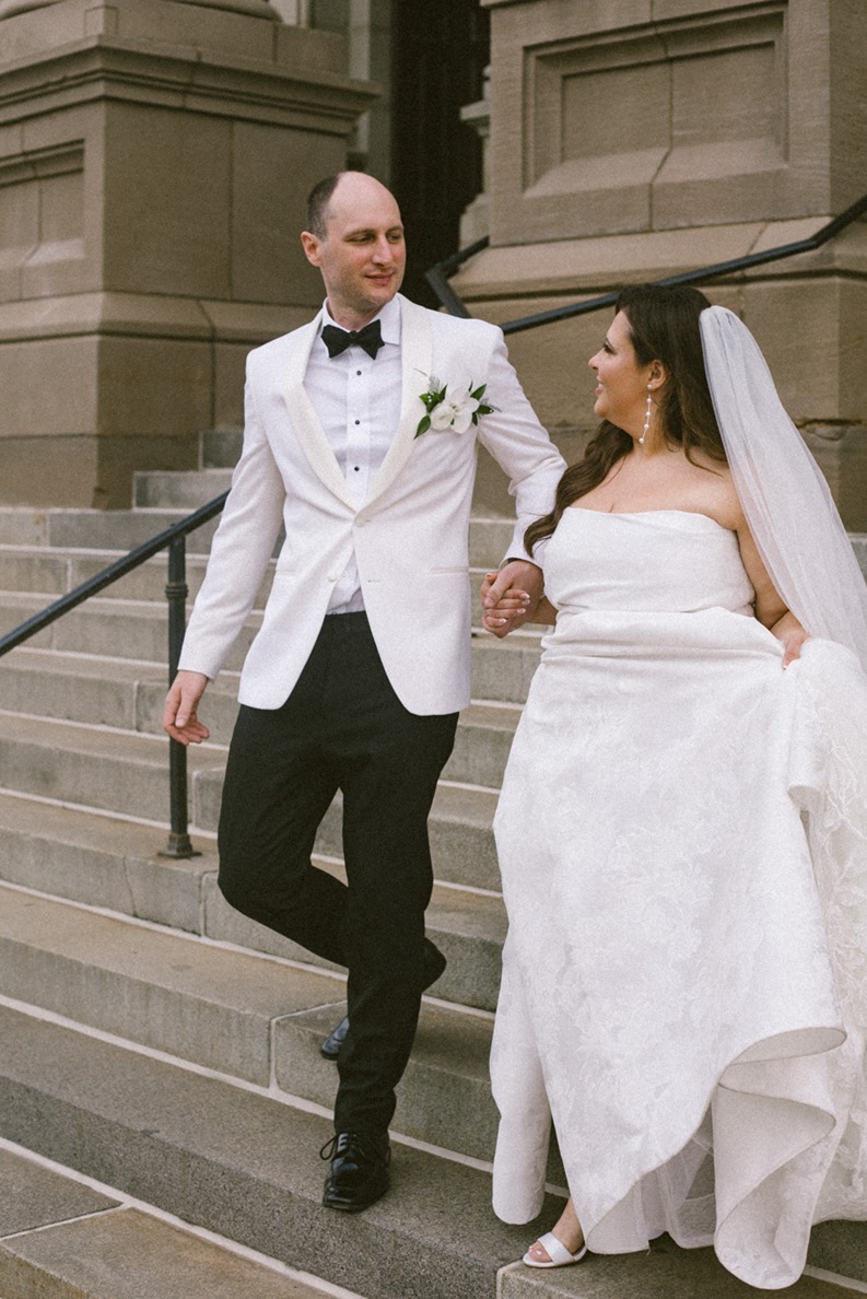 a photo by Valerie Halling a Milwaukee wedding photographers