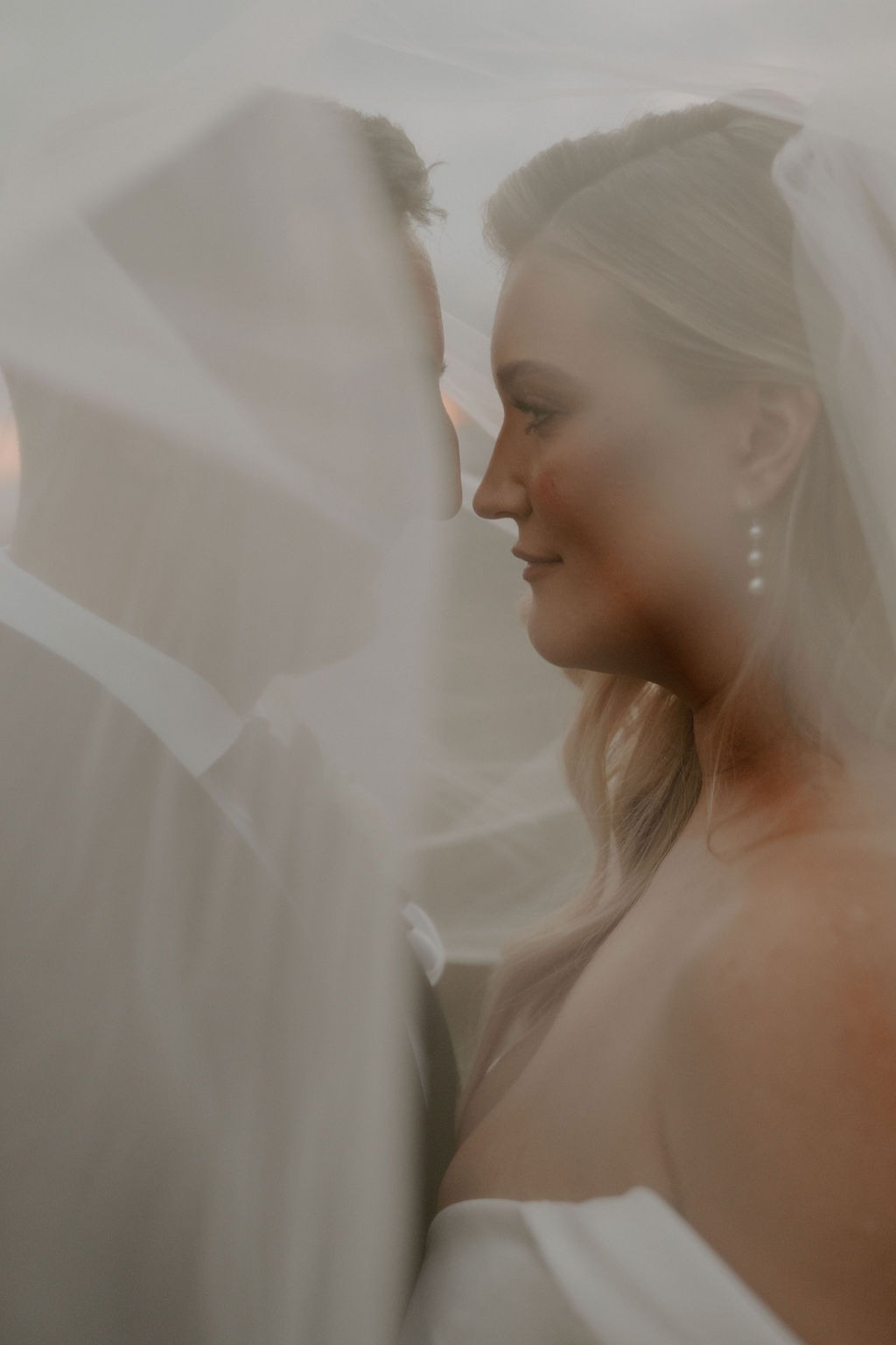 photos by morgan photo co Milwaukee wedding photographers