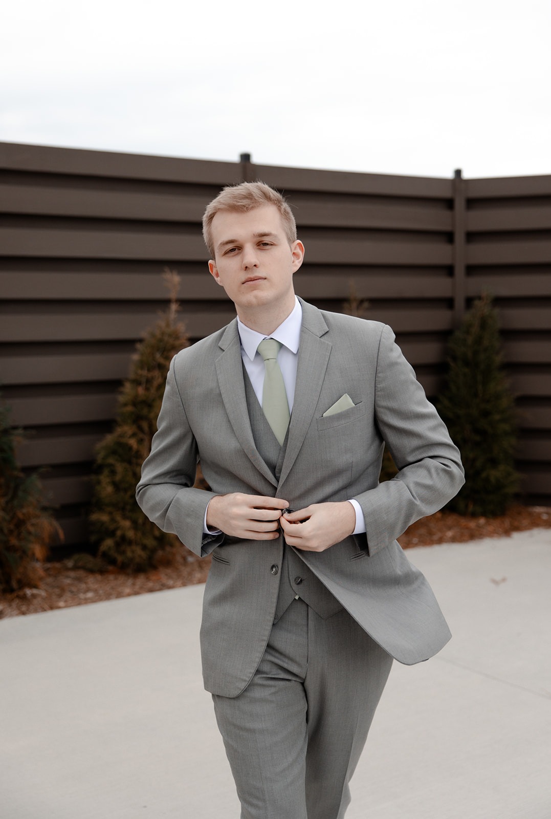photos by claire neville a wedding photographers milwaukee wi